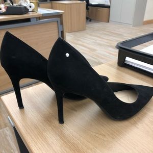 New black sam edelman pumps